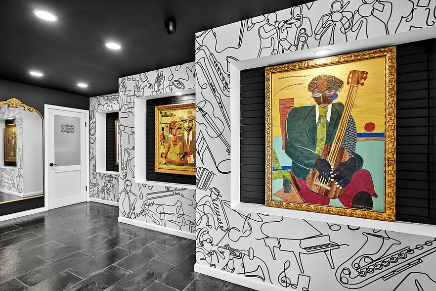 More Photos Of 24737 W 8 Mile Rd, Detroit Restaurant For Sale