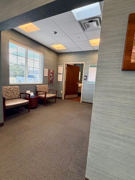 More Photos Of 4050 Central Ave, Columbus Medical For Sale