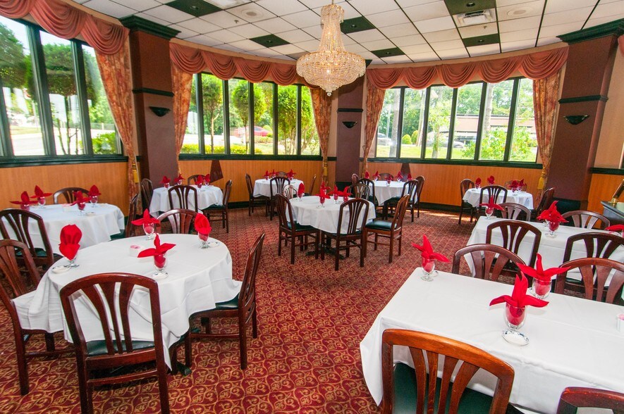 More Photos Of 1069 State Route 18, East Brunswick Restaurant For Sale