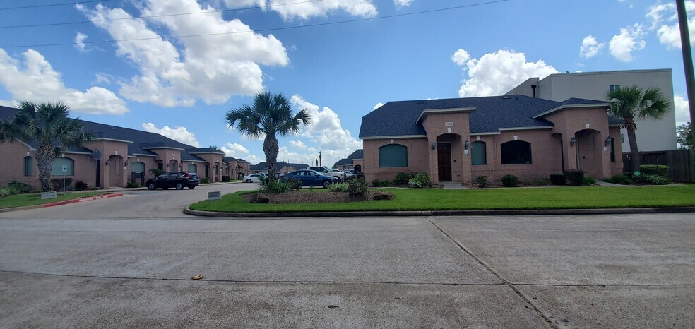 More Photos Of 1802 Snake River Rd, Katy Office For Sale