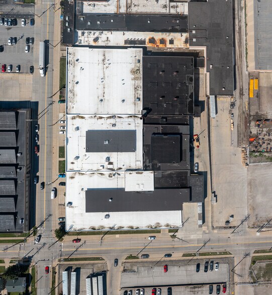 More Photos Of 2201-2235 W 110th St, Cleveland Warehouse For Lease