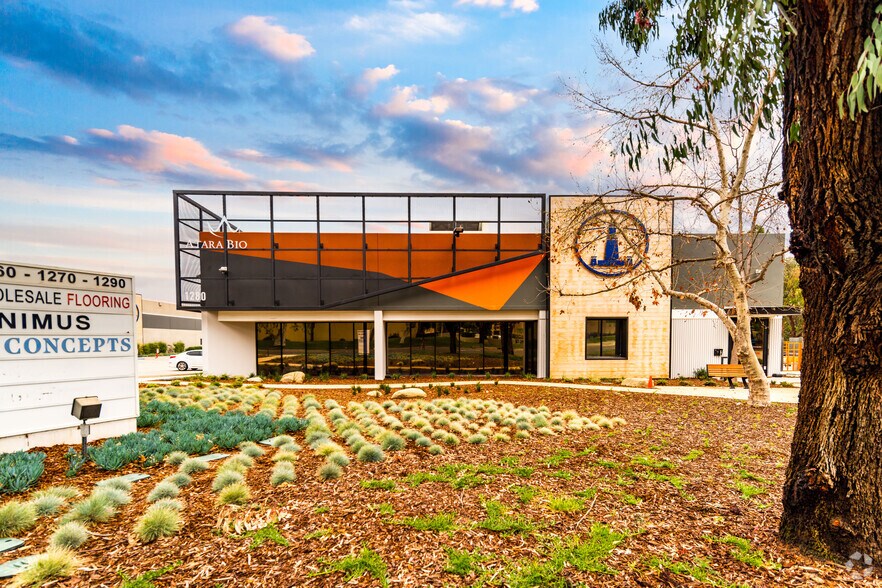 More Photos Of 1280 Rancho Conejo Blvd, Thousand Oaks Research And Development For Lease