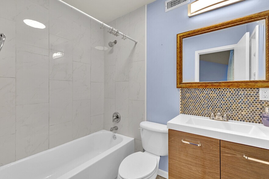 More Photos Of 5575 Milam Rd, Fairburn Medical For Sale