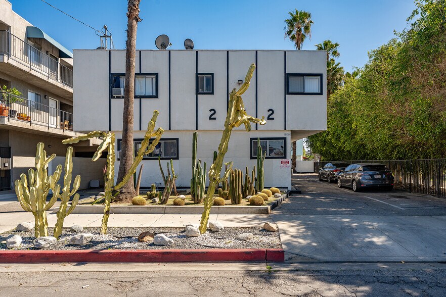 More Photos Of 252 W Elm Ave, Burbank Apartments For Sale