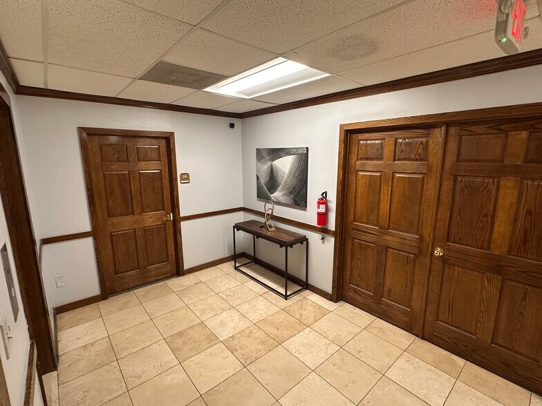 More Photos Of 205-211 W Congress St, Detroit Office For Lease