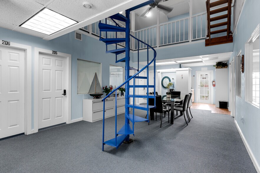 More Photos Of 91760 Overseas Hwy, Tavernier Office For Sale