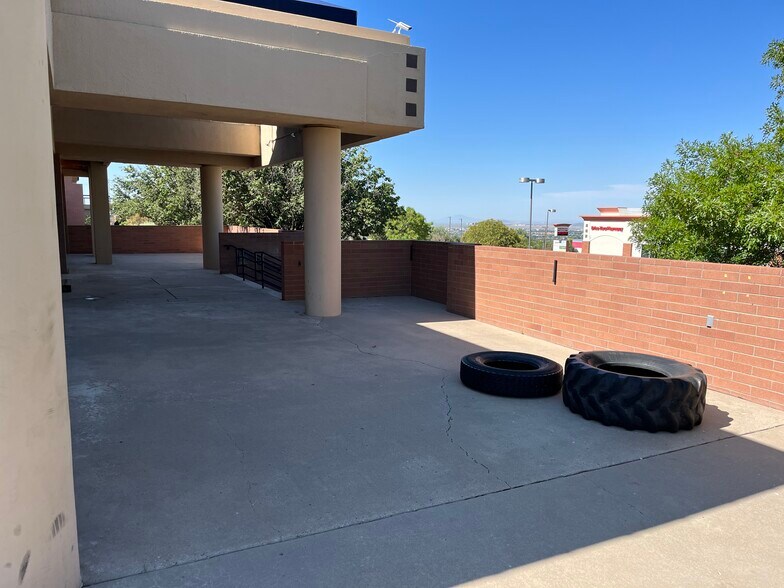 More Photos Of 1530-1540 Tramway Blvd NE, Albuquerque Storefront Retail Office For Sale