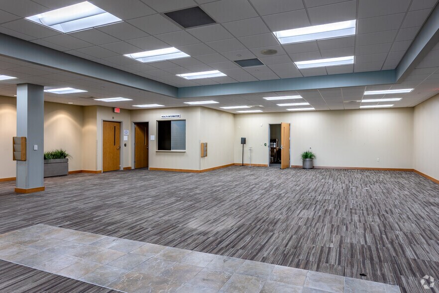 More Photos Of 2251 Connecticut Ave S, Sartell Medical For Lease