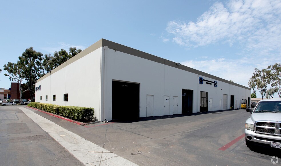 More Photos Of 6970-6984 Convoy Ct, San Diego Unknown For Lease