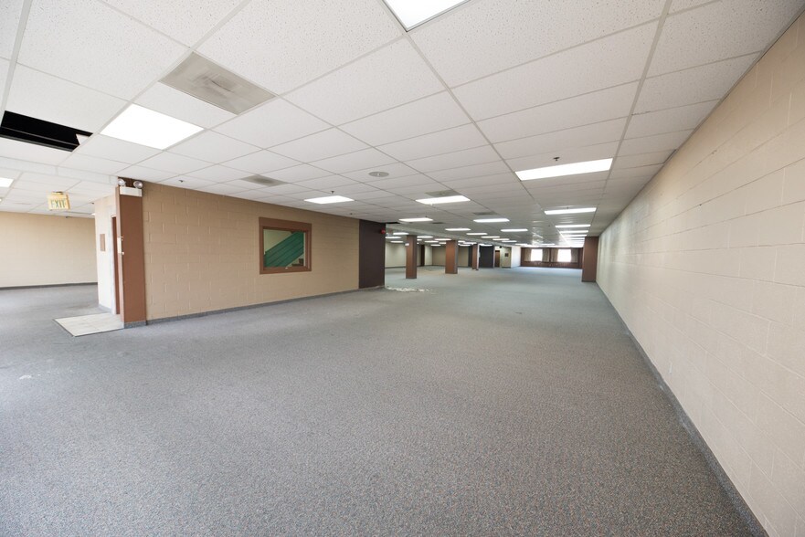 More Photos Of 7000 Pacific Blvd, Huntington Park Office For Sale
