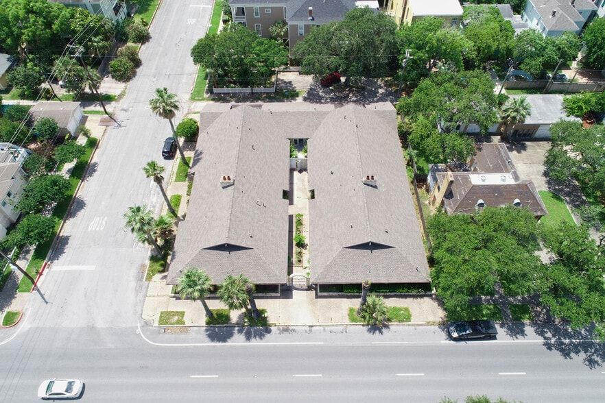 More Photos Of 1601 Broadway St, Galveston Assisted Living For Sale