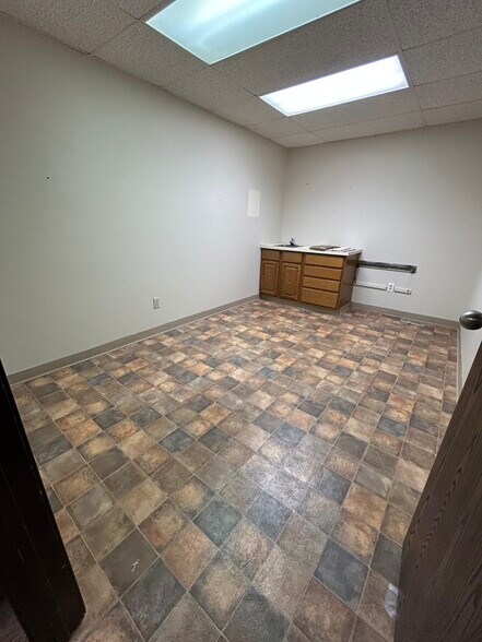 More Photos Of 673 E Cedar Ave, Gladwin Medical For Sale