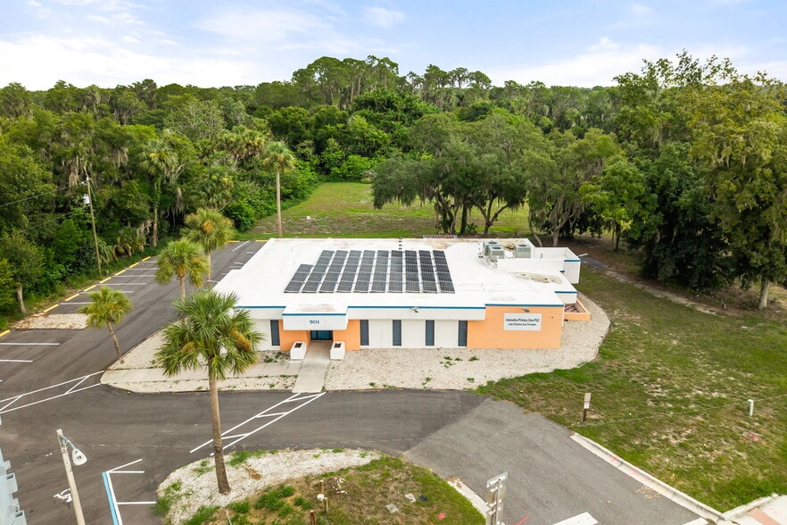 More Photos Of 901 N Grove St, Eustis Medical For Sale