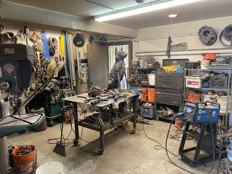 More Photos Of 851 E Hwy 224, Denver Warehouse For Sale