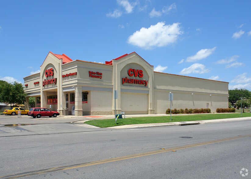 Primary Photo Of 3027 Nacogdoches Rd, San Antonio Drugstore For Lease