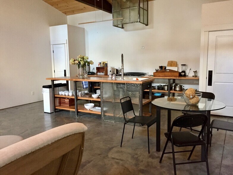 More Photos Of , Hudson General Retail For Sale