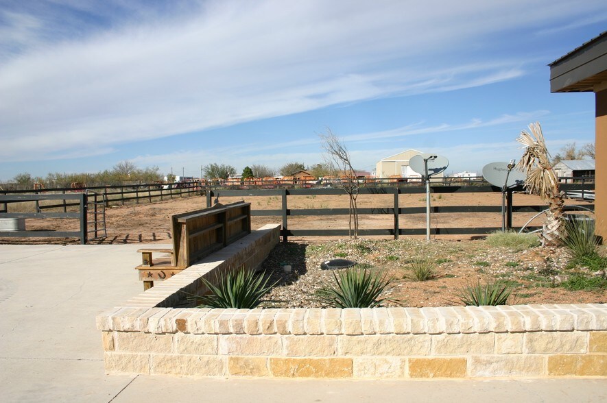 More Photos Of 9718 W County Road 154, Midland Warehouse For Sale