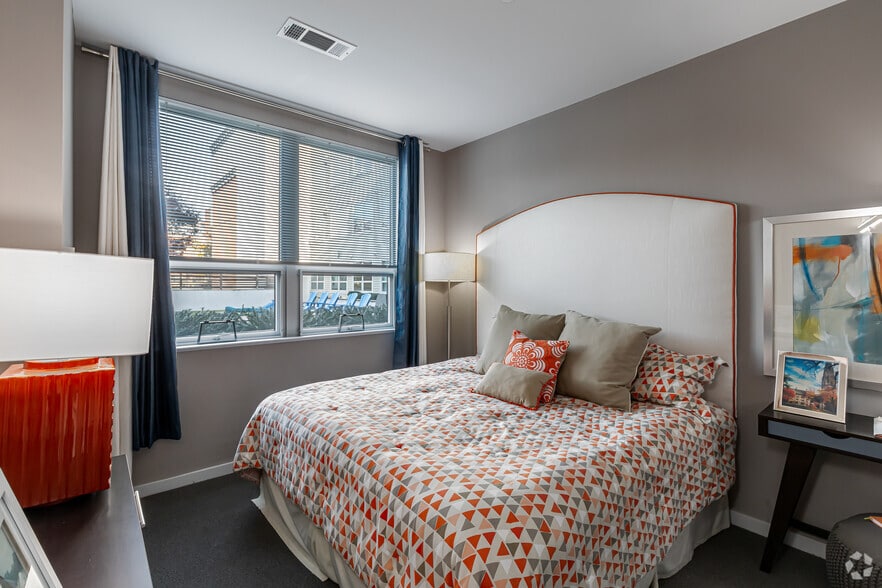 More Photos Of 200 College St, New Haven Apartments For Lease