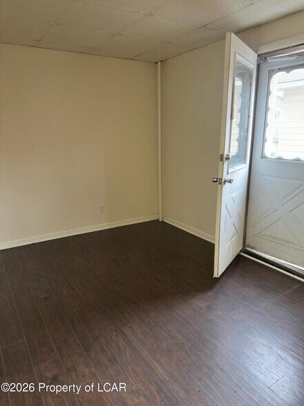 More Photos Of 546 W Main St, Plymouth Apartments For Sale