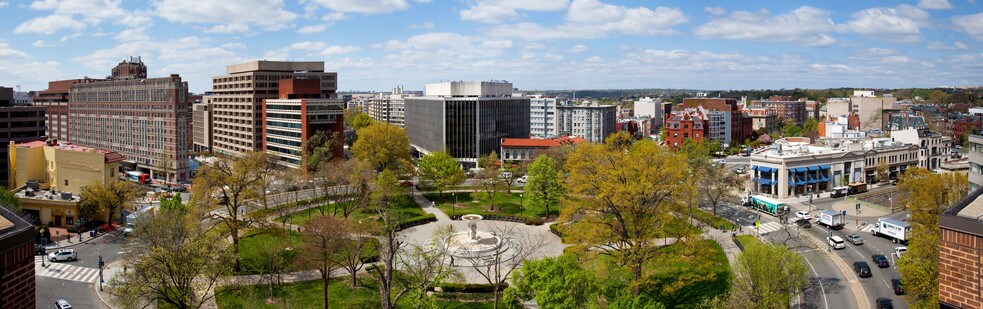 More Photos Of 11 DuPont Cir NW, Washington Office For Lease