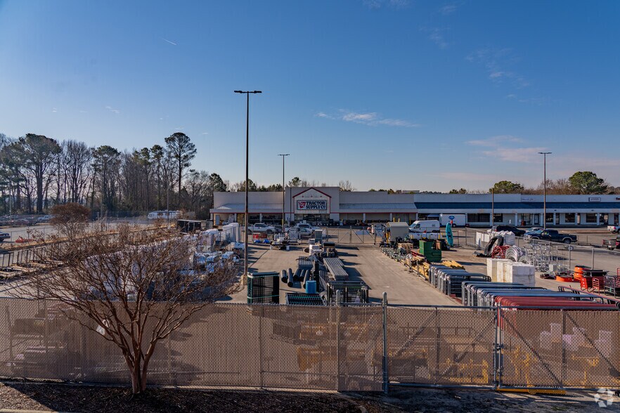 More Photos Of 1308-1320 W Grantham St, Goldsboro Storefront For Sale