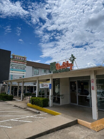 Primary Photo Of 3100 S Congress Ave, Austin Unknown For Lease