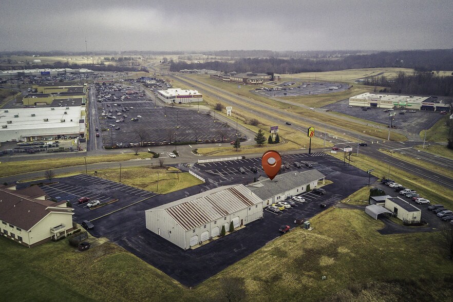 More Photos Of 305-311 E Clifty Dr, Madison General Retail For Lease