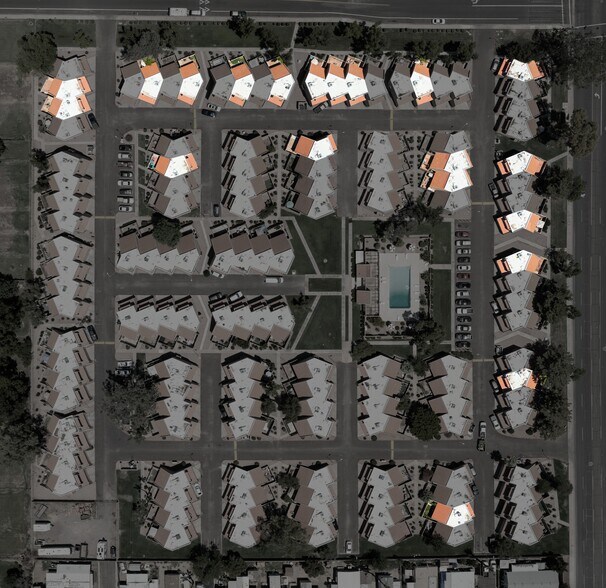 More Photos Of 7430-7448 N 43rd Dr, Glendale Apartments For Sale