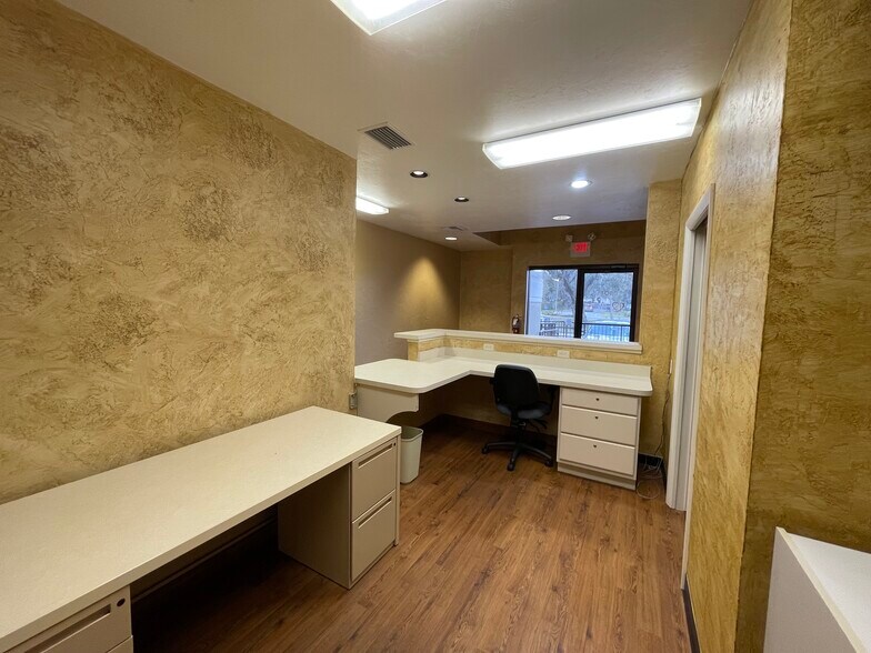 More Photos Of 601 E Dixie Ave, Leesburg Medical For Lease