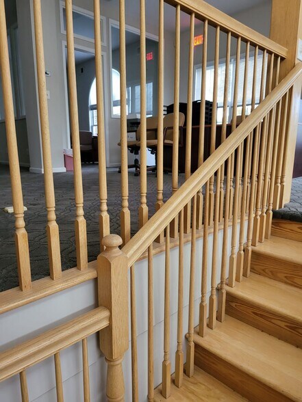 More Photos Of 1910 Oak Tree Rd, Edison Office For Lease
