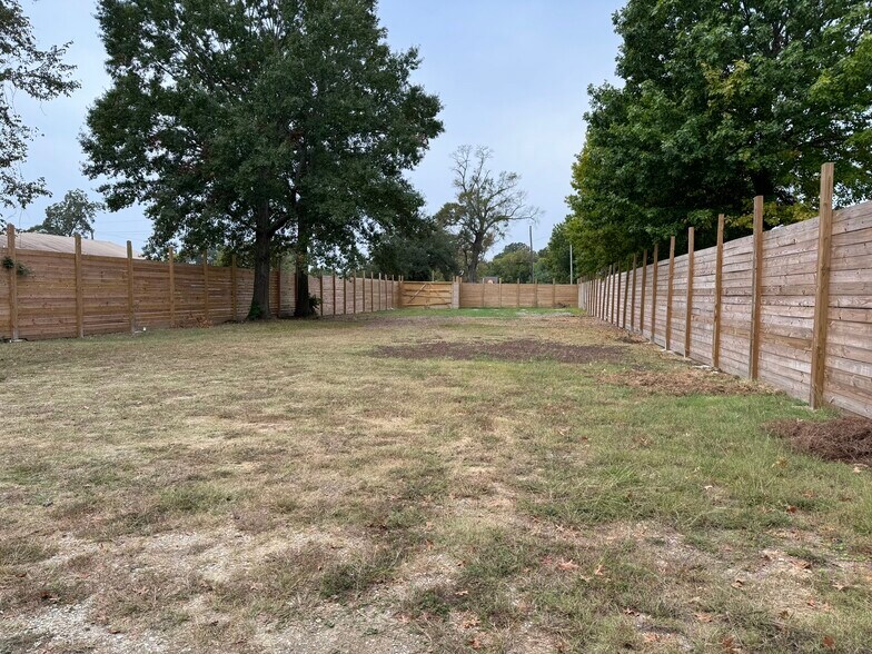 More Photos Of 120 S 14th St, Baton Rouge Warehouse For Sale