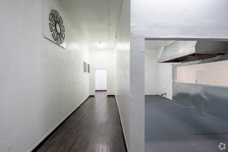 More Photos Of 8129 San Pedro St, Los Angeles Storefront For Sale