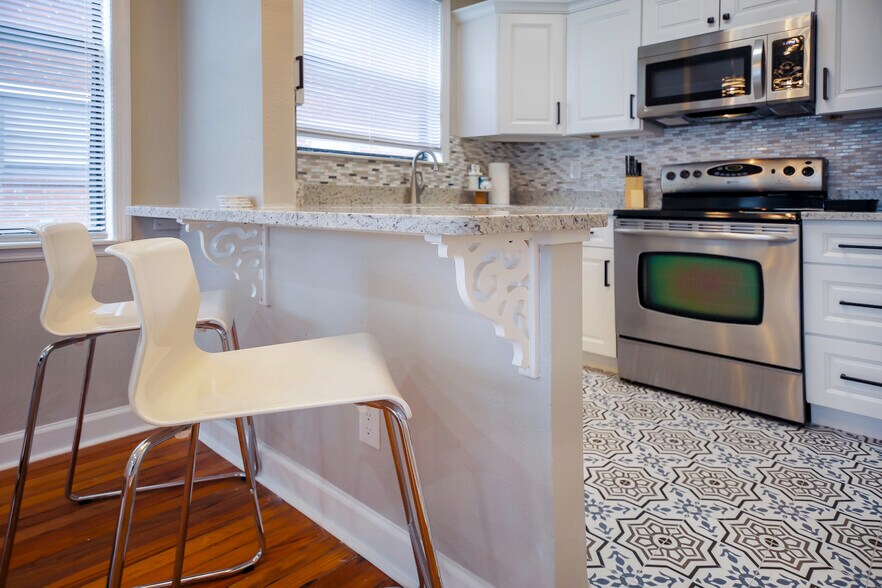 More Photos Of , Jacksonville Multifamily For Sale