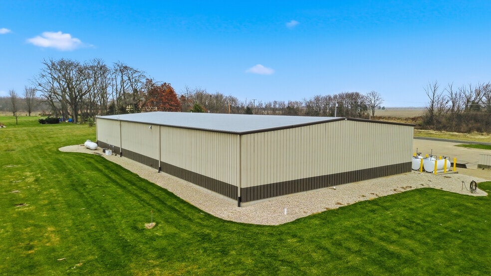 More Photos Of 1114 Sterling Rd, Dixon Industrial For Sale