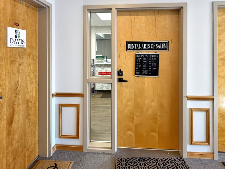 More Photos Of 12-14 Stiles Rd, Salem Office For Sale