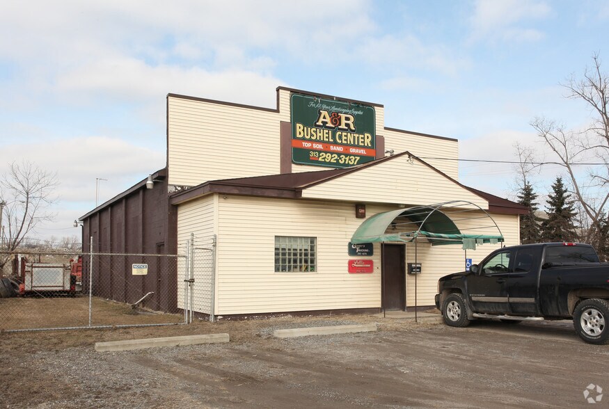 More Photos Of 27300 Ecorse Rd, Taylor Warehouse For Lease