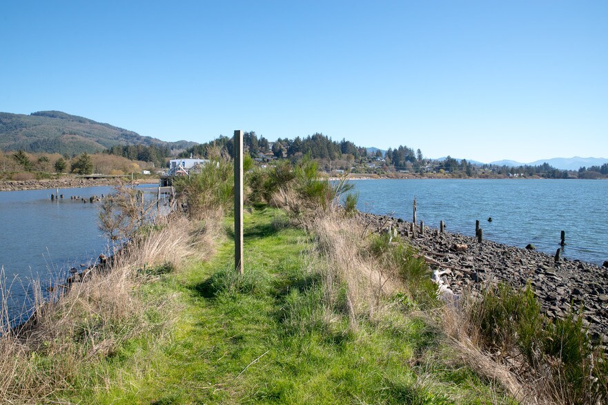 More Photos Of Hayes Oyster Dr, Bay City Land For Sale