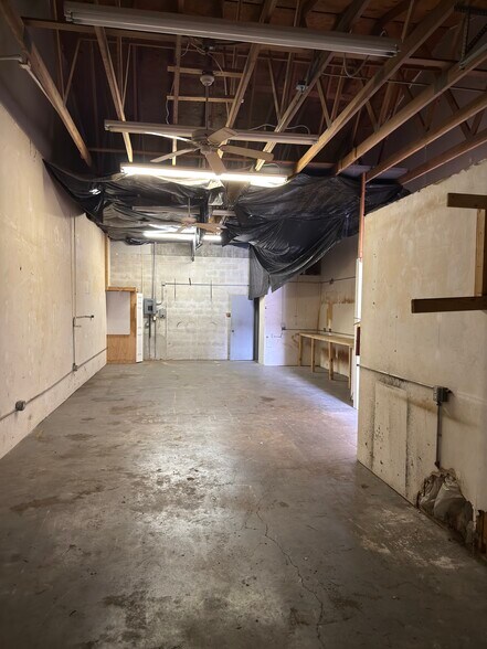 More Photos Of 18210 Paulson Dr, Port Charlotte Unknown For Lease