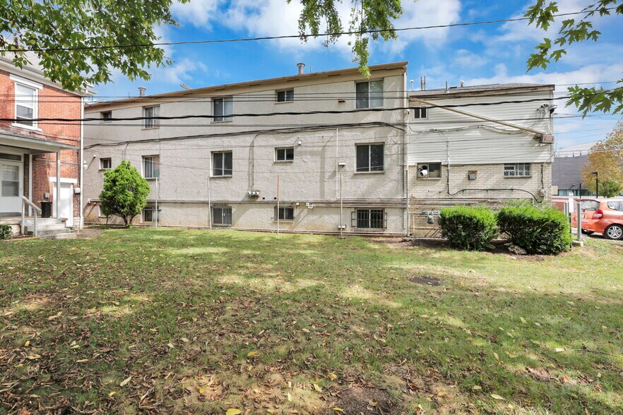 More Photos Of 27 W 8th Ave, Columbus Apartments For Sale