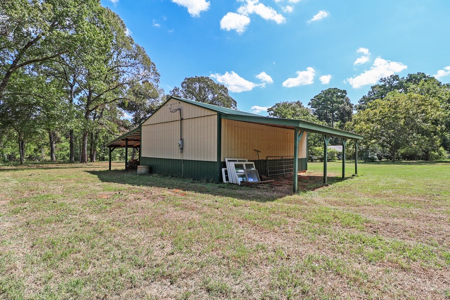 More Photos Of , Grapeland Unknown For Sale