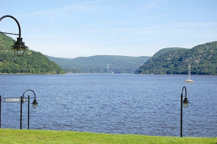 More Photos Of 8 John Walsh Blvd, Peekskill Office For Lease