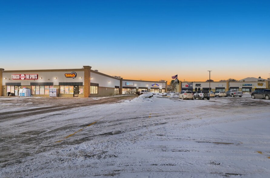 Primary Photo Of 664-704 S Lapeer Rd, Lk, Lake Orion Office For Sale