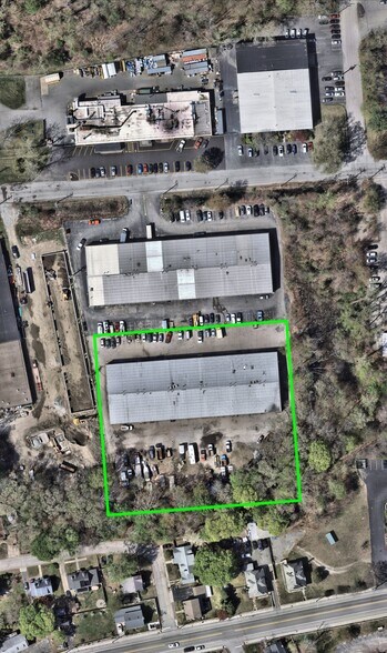 More Photos Of 100 Bellows St, Warwick Warehouse For Lease