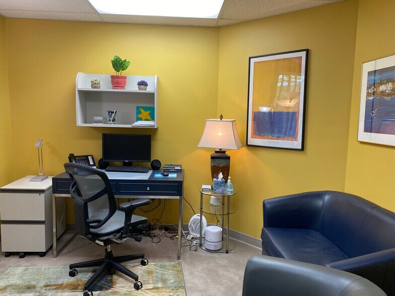 More Photos Of 106 Elden St, Herndon Medical For Sale