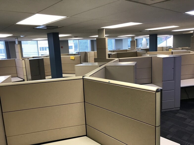 More Photos Of 1501 N Broad St, Philadelphia Unknown For Lease