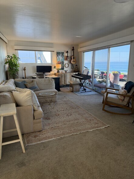 More Photos Of 4927-29 Ocean Blvd, San Diego Multifamily For Sale
