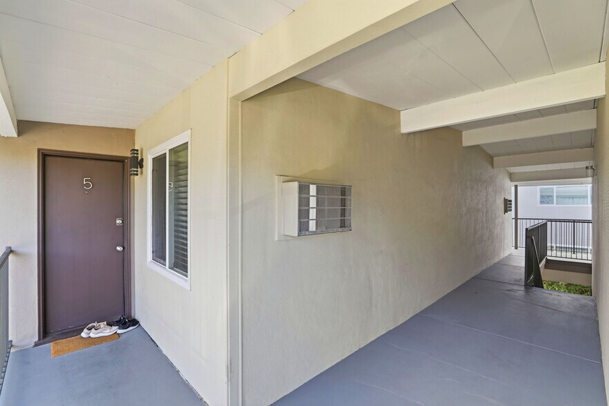 More Photos Of 470 Del Medio Ave, Mountain View Apartments For Sale