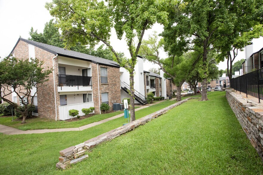 More Photos Of 4328 Duck Creek Dr, Garland Apartments For Sale