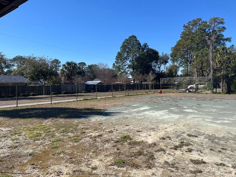 More Photos Of 3461 Peeler Rd, Jacksonville Sports And Entertainment For Sale