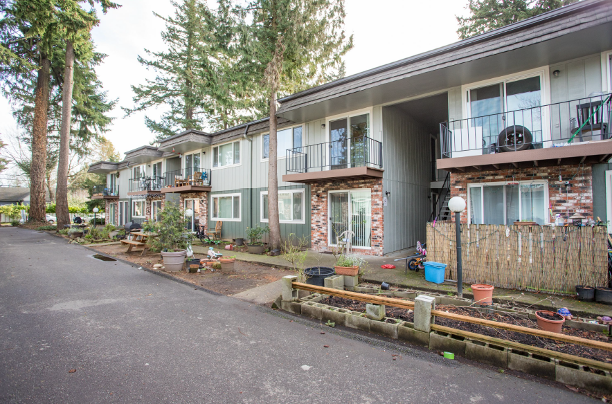 Primary Photo Of 2615-2631 SE 111th Ave, Portland Apartments For Sale